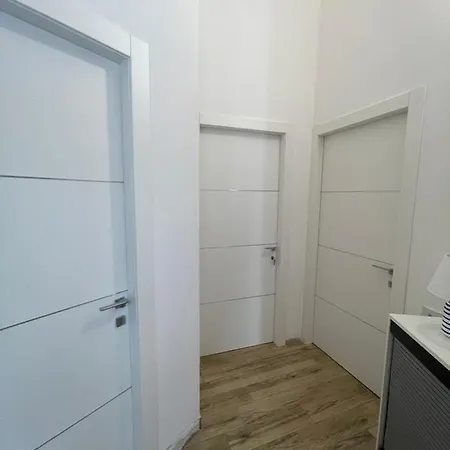 White Shell Accomodation Fast Check-in
