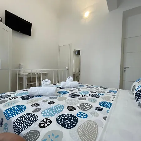 White Shell Accomodation Fast Check-in *