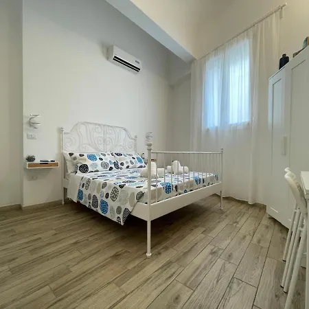 Guest house White Shell Accomodation Fast Check-in