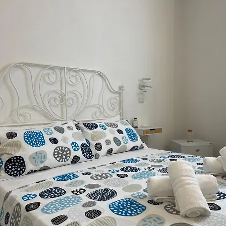 White Shell Accomodation Fast Check-in *