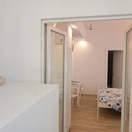 Guest house White Shell Accomodation Fast Check-in