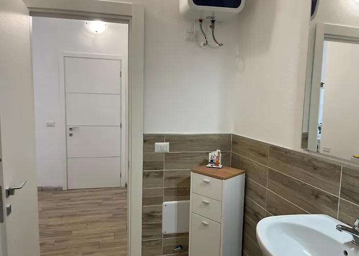 White Shell Self Check-in 招待所 3*