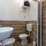 White Shell Self Check-in 3*