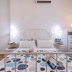 White Shell Self Check-in Alghero