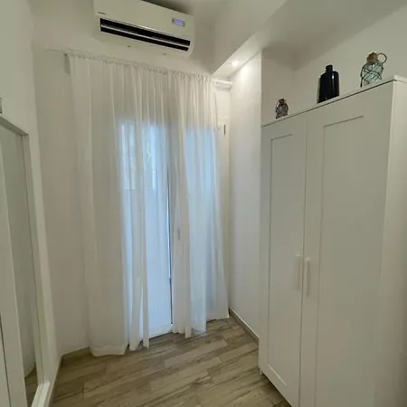 White Shell Accomodation Fast Check-in Pensjonat *